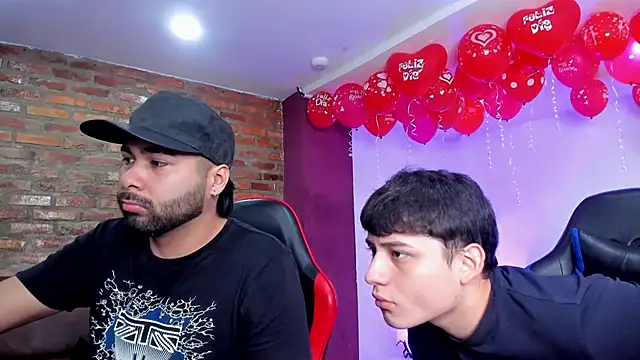 Snapshot of HotThreesoome chatting on 02.20.26 HotThreesoome online show from 02.20.26