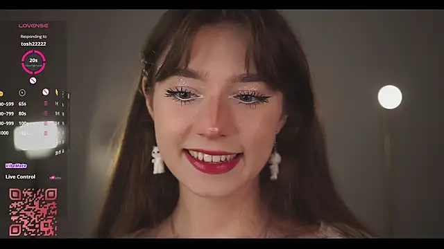 Snapshot of Lanenger chatting on 03.27.26 Lanenger online show from 03.27.26