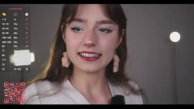 Snapshot of Lanenger chatting on 04.07.26 Lanenger online show from 04.07.26