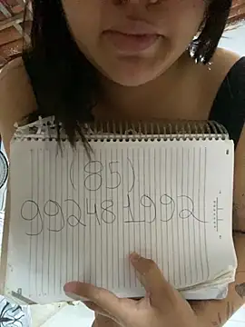 Snapshot of kercii chatting on 12.14.25 kercii online show from 12.14.25