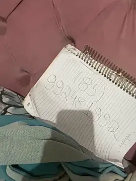 Snapshot of kercii chatting on 12.17.25 kercii online show from 12.17.25