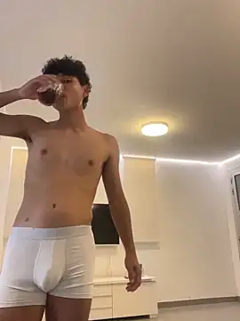 OnlyTyroone online show from 04.07.26