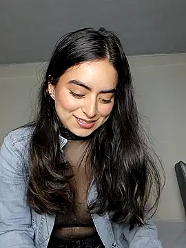 Snapshot of saasha_Petit chatting on 02.23.26 saasha Petit online show from 02.23.26