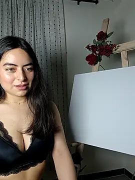 saasha Petit online show from 03.11.26