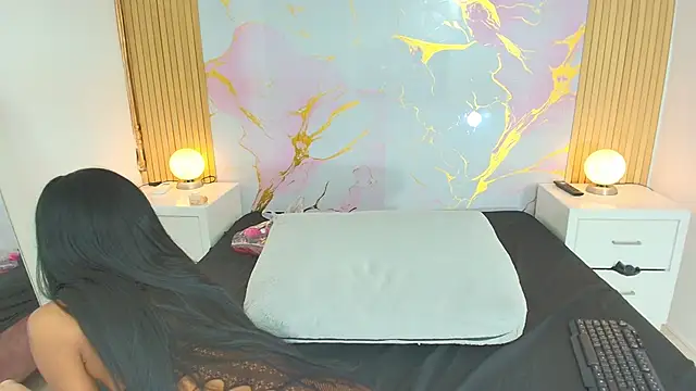 AprillRoss online show from 02.18.26