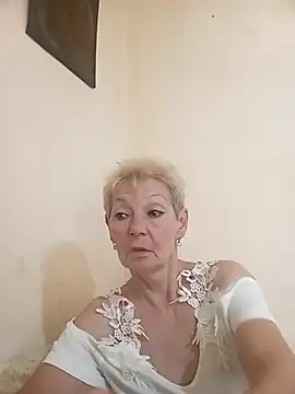 Snapshot of Calypso-Loove chatting on 06.23.26 Calypso-Loove online show from 06.23.26