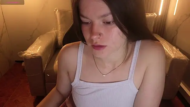 Snapshot of Sara_valderrama_ chatting on 12.18.25 Sara valderrama online show from 12.18.25