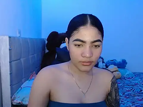 Snapshot of ashley_jones94 chatting on 12.05.25 ashley jones94 online show from 12.05.25