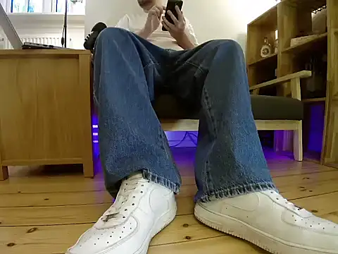 Snapshot of jonas_camboy chatting on 02.28.26 jonas camboy online show from 02.28.26