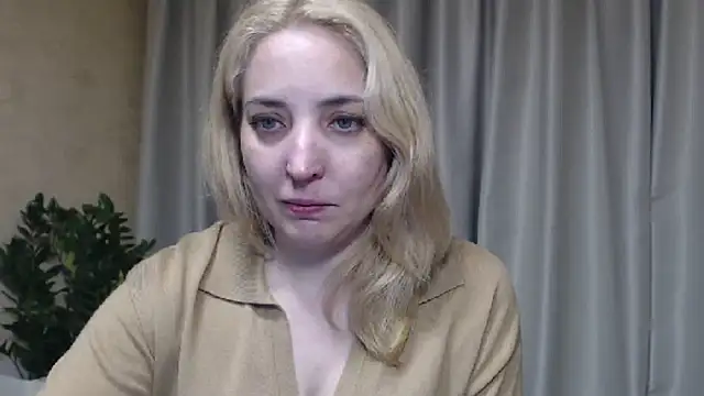 Snapshot of sweetpussy chatting on 05.29.26 sweetpussy online show from 05.29.26