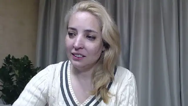 Snapshot of sweetpussy chatting on 05.30.26 sweetpussy online show from 05.30.26