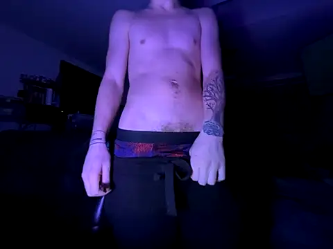 SoWhatNoww online show from 12.04.25