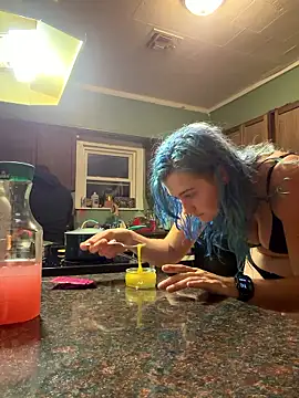 Snapshot of rosiebuddy chatting on 01.14.26 rosiebuddy online show from 01.14.26