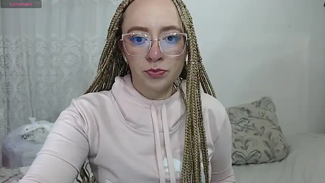 Adaraah online show from 12.15.25