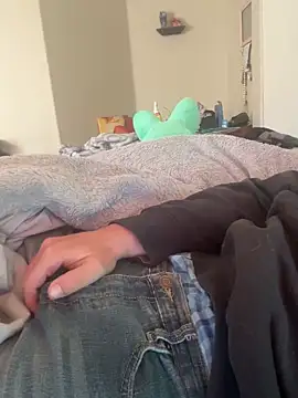 Snapshot of GhostXNINX chatting on 12.17.25 GhostXNINX online show from 12.17.25