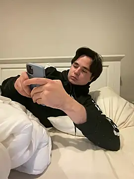 Snapshot of phantom898983 chatting on 01.16.26 phantom898983 online show from 01.16.26