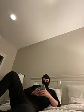 Snapshot of phantom898983 chatting on 02.24.26 phantom898983 online show from 02.24.26