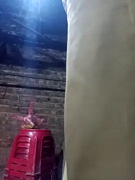 Snapshot of mon-monk chatting on 12.16.25 mon-monk online show from 12.16.25