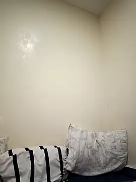 Cinpussie89 online show from 04.15.26