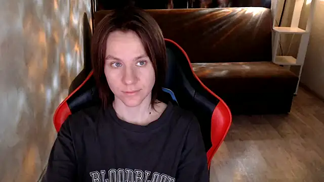 MiaBun1 online show from 12.18.25