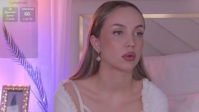 AnnaRow online show from 01.12.26