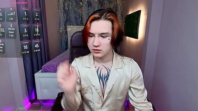 Snapshot of winxxxyy chatting on 12.17.25 winxxxyy online show from 12.17.25