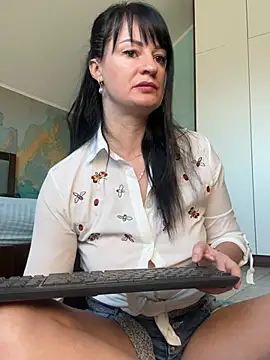 CherryCherry03 online show from 03.10.26