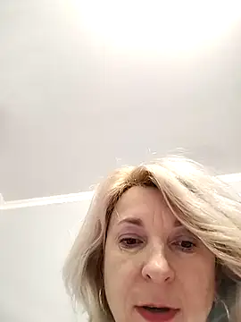 AhlyssaLove1155 online show from 01.31.26