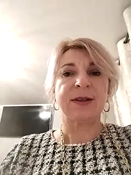 AhlyssaLove1155 online show from 02.13.26