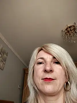 Snapshot of AhlyssaLove1155 chatting on 07.16.26 AhlyssaLove1155 online show from 07.16.26