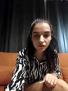 Snapshot of SoniaMoonnnn chatting on 01.14.26 SoniaMoonnnn online show from 01.14.26