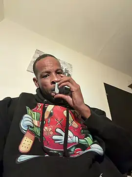 Snapshot of Dreadyyy chatting on 12.15.25 Dreadyyy online show from 12.15.25