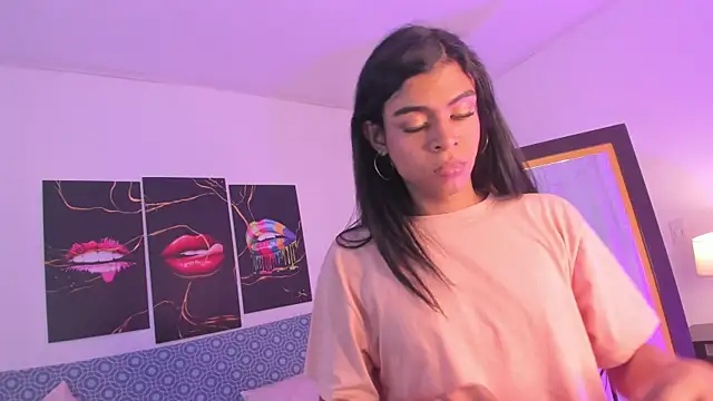 aleexxia online show from 12.15.25