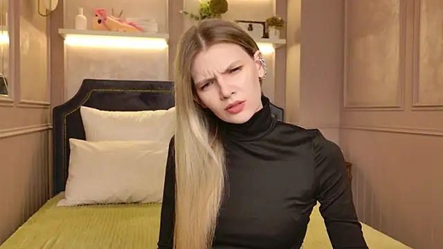 Snapshot of Vivien_Hans chatting on 02.08.26 Vivien Hans online show from 02.08.26