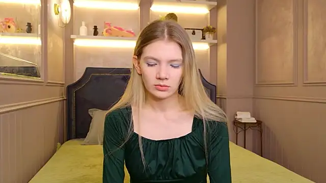 Snapshot of Vivien_Hans chatting on 02.12.26 Vivien Hans online show from 02.12.26