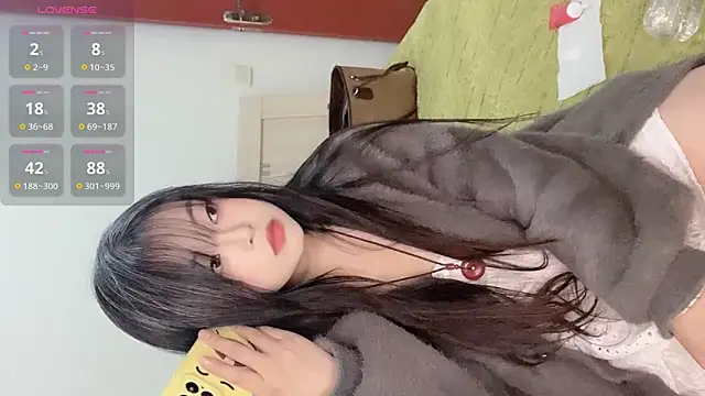 Snapshot of angel-h chatting on 12.15.25 angel-h online show from 12.15.25