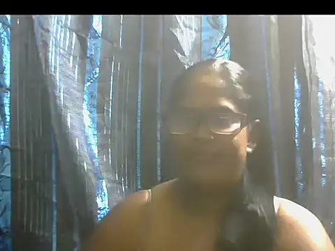 Snapshot of Exotic_indian95 chatting on 12.22.25 Exotic indian95 online show from 12.22.25