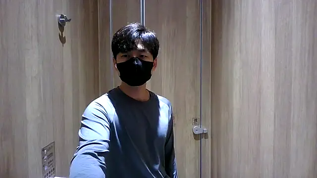 kimze7 online show from 02.28.26