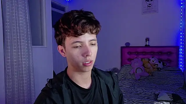 Snapshot of Dani_Dancer chatting on 02.10.26 Dani Dancer online show from 02.10.26