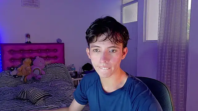 Snapshot of Dani_Dancer chatting on 02.17.26 Dani Dancer online show from 02.17.26