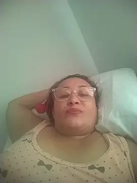 Nini Love  online show from 01.31.26