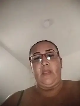 Nini Love  online show from 03.29.26