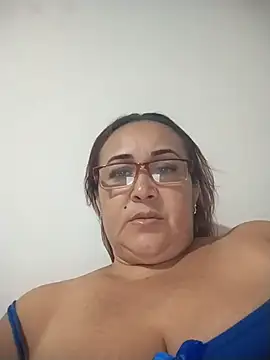 Nini Love  online show from 04.04.26