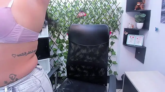 sophi hardd  online show from 02.20.26