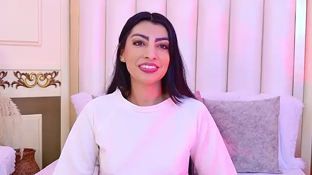 NinnaPiers online show from 03.21.26