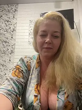 JenniferCarmen online show from 12.16.25