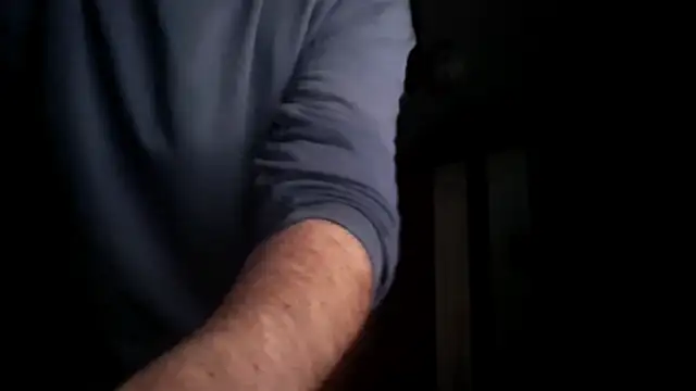 061072Josegl online show from 12.21.25