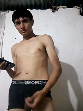 Snapshot of maikel23grande chatting on 12.17.25 maikel23grande online show from 12.17.25