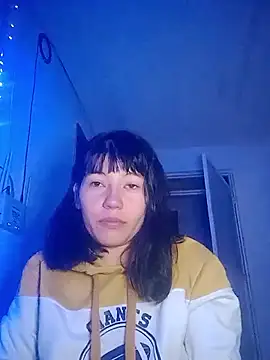 Snapshot of Angeline__Thompson chatting on 12.23.25 Angeline Thompson online show from 12.23.25