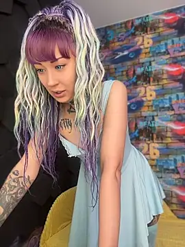 Tattoo  Moon online show from 06.06.26